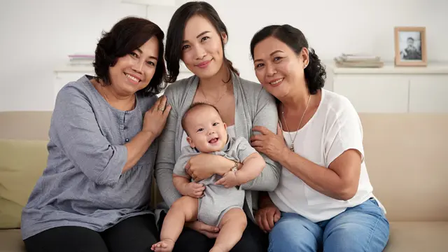 Baru Menjadi Ibu? Ini Tips Menjaga Kesehatan Mental Setelah Melahirkan! (Foto: Freepik/pressfoto)