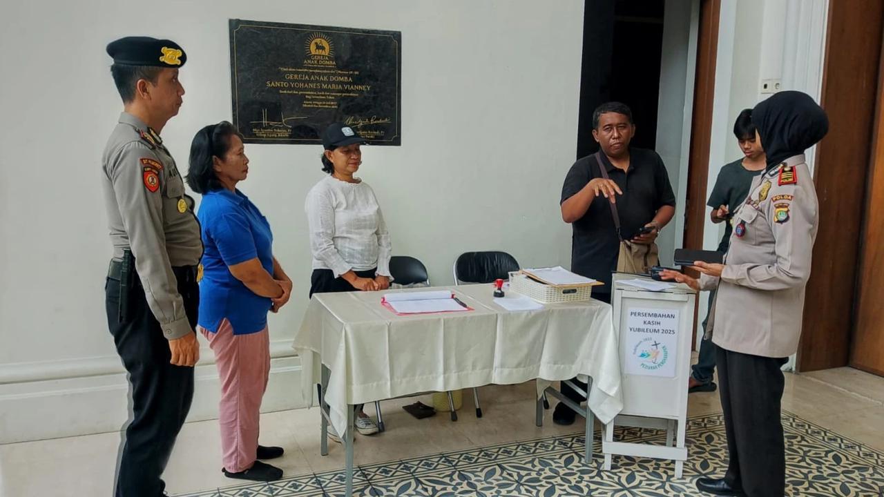 FOTO: Polri Perkuat Patroli Jelang Natal dan Tahun Baru
