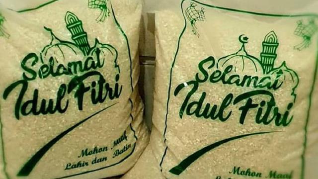 Ilustrasi beras zakat fitrah