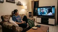 8 Alasan Psikologis Mengapa Seseorang Gemar Menonton Ulang Film yang Sama Berkali-kali