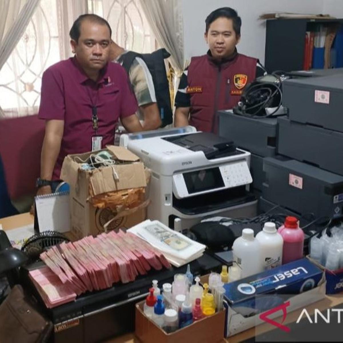 pabrik uang palsu di bogor