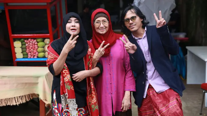 [Bintang] Ria Irawan - Mayky Wongkar