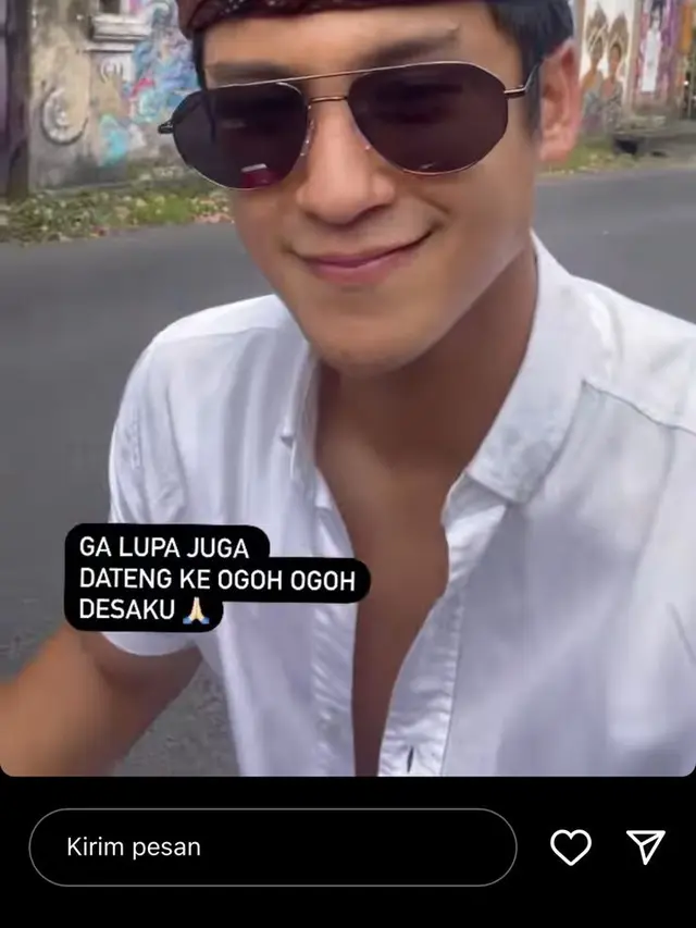6 Potret Pesinetron Antonio Blanco Jr Rayakan Hari Raya nyepi, Ikut Pawai Ogoh-Ogoh