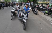 Tertibkan parkir liar di Thamrin City, petugas angkut ratusan motor