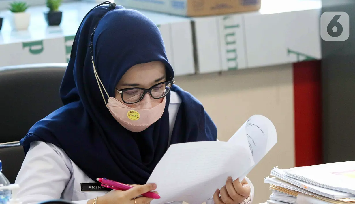 Untuk diketahui, tidak adanya acara halal bihalal para pegawai di lingkungan Pemprov DKI ini menindaklanjuti imbauan yang dikeluarkan pemerintah pusat melalui Menpan-RB Ad Interim Mahfud Md. (Liputan6.com/Herman Zakharia)