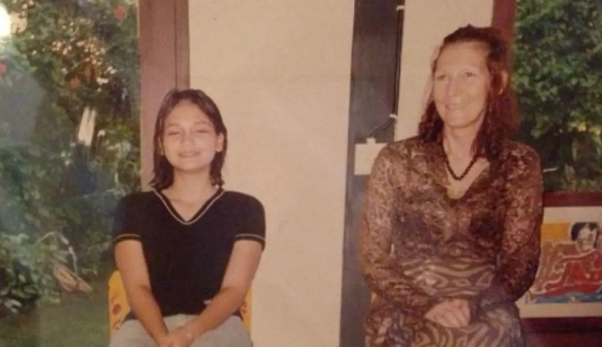 Luna Maya dan Desa Maya mempunyai senyuman yang sangat khas. (Foto: Instagram/@karunia_ramadhani)