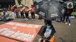Wakil Ketua Baleg DPR Willy Aditya mengatakan kasus eksploitasi terhadap pekerja rumah tangga seperti ancaman kekerasan fisik, psikis, seksual, sudah sampai di kondisi genting untuk segera punya payung aturan penyelesaian lewat UU. (Liputan6.com/Faizal Fanani)