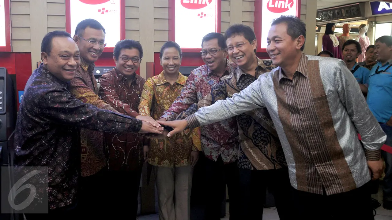 20151221-BUMN Perbankan Resmi Luncurkan ATM Himbara-Jakarta