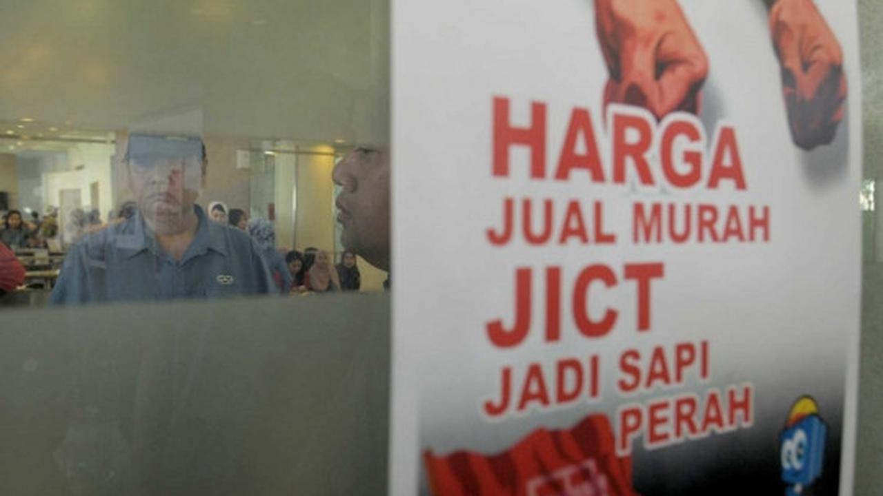 Tuntut penghentian kerja sama asing, karyawan JICT mogok kerja
