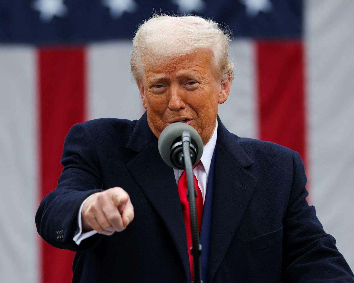 Donald Trump ungkap daftar negara kena tarif timbal balik AS, ada Indonesia!