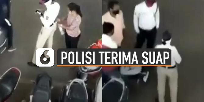 VIDEO: Lucu, Cara Polisi India Terima Suap Pelanggar Lalu Lintas Ini Viral