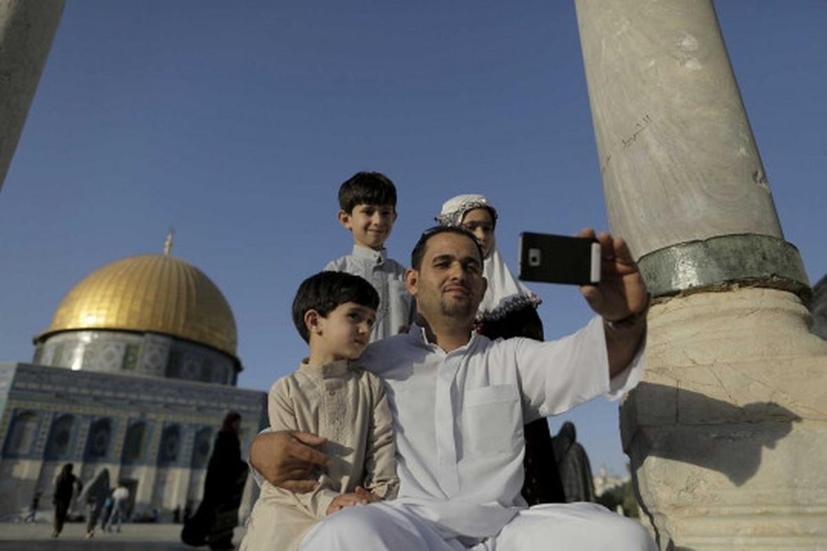 Ramadan, demam selfie mewabah di Kubah Batu Yerusalem
