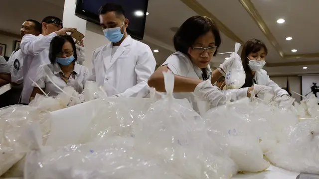 20170529-Petugas Gabungan Sita 600 Kilogram Narkotika di Filipina-AP