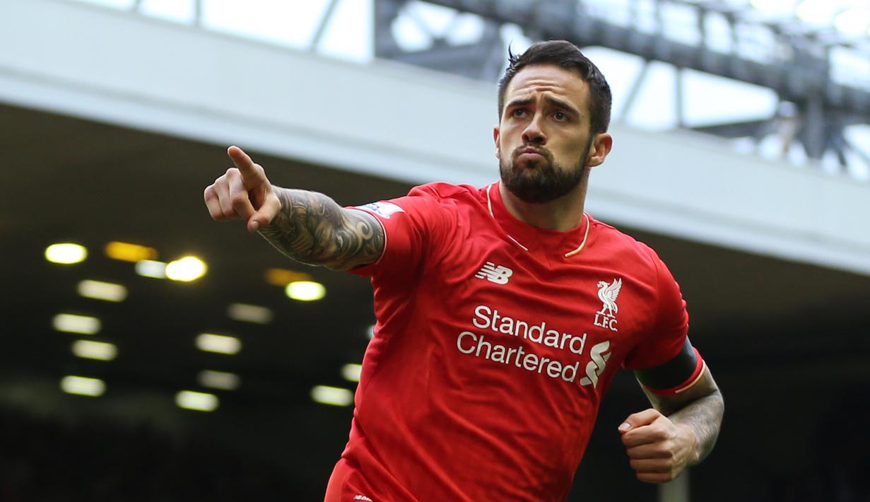 Ekspresi Danny Ings setelah mencetak gol ke gawang Norwich City dalam laga Liga Premier Inggris di Stadion Anfield, Liverpool, Minggu (20/9/2015). (Action Images via Reuters/Alex Morton)