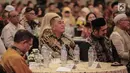 Menteri Pertahanan Ryamizard Ryacudu dan sejumlah Tokoh agama saat menghadiri acara silaturahmi dengan Forum Rekat Anak Bangsa di Jakarta, Senin (12/8/2019). Ryamizard berharap silaturahmi ini dapat menciptakan suasana damai di masyarakat. (Liputan6.com/Faizal Fanani)