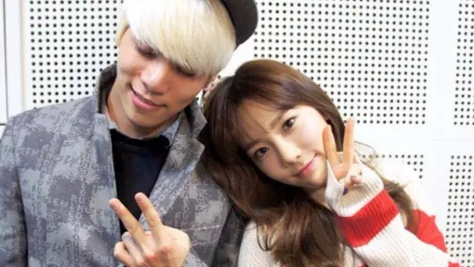 [Bintang] Jonghyun SHINee dan Taeyeon