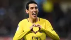 Striker Paris Saint-Germain (PSG), Angel Di Maria, melakukan selebrasi usai mencetak gol ke gawang Troyes pada laga Liga 1 Prancis di Stadion Aube, Sabtu (2/2/2018). Troyes takluk 0-2 dari PSG. (AFP/Franck Fife)