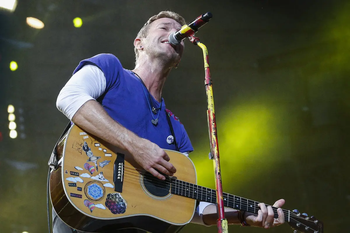 Penampilan Coldplay Berhasil Pukau Penggermar di Prancis