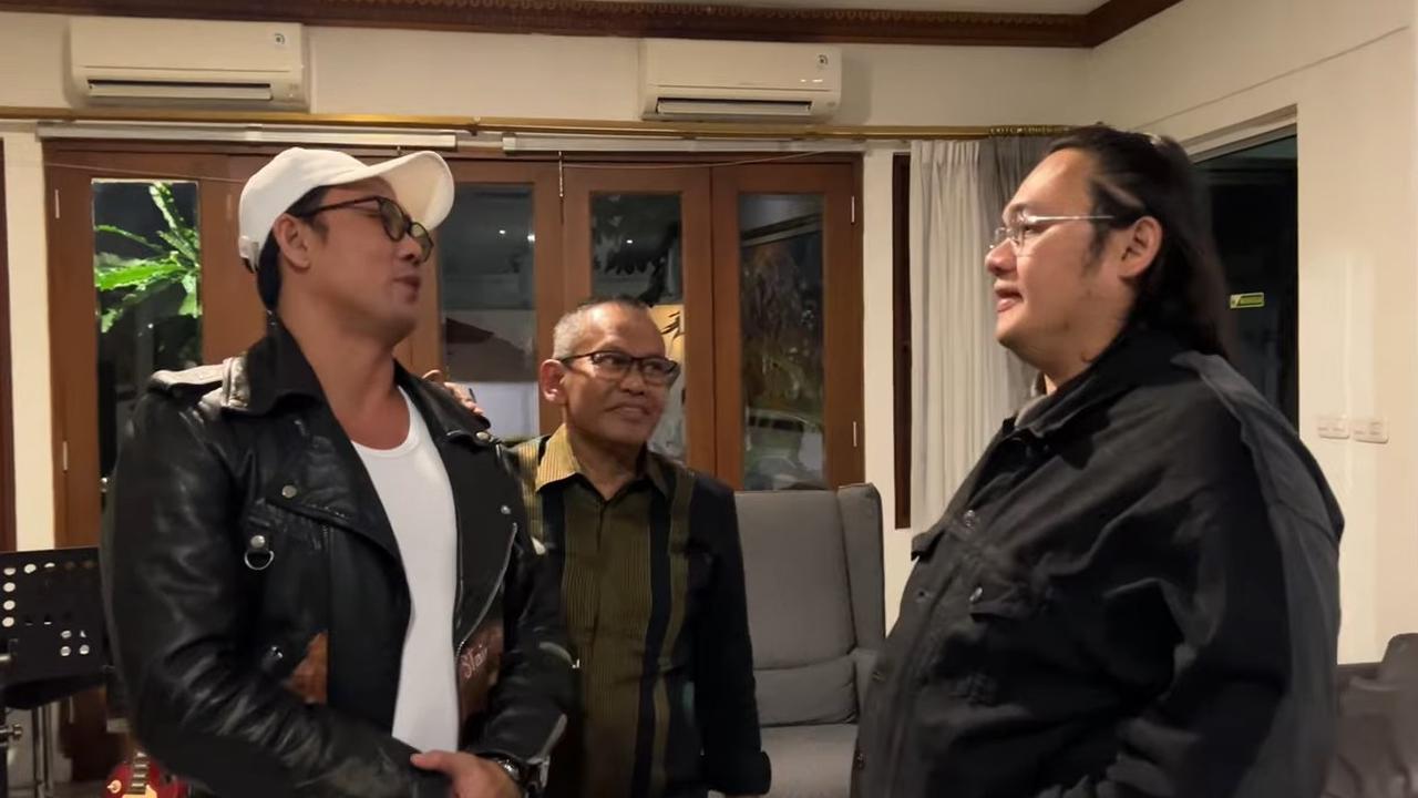 Farhat Abbas Ancam Hajar Denny Sumargo, Ganti Ditantang dan Didatangi ke Rumah Malah Tak Mau Temui