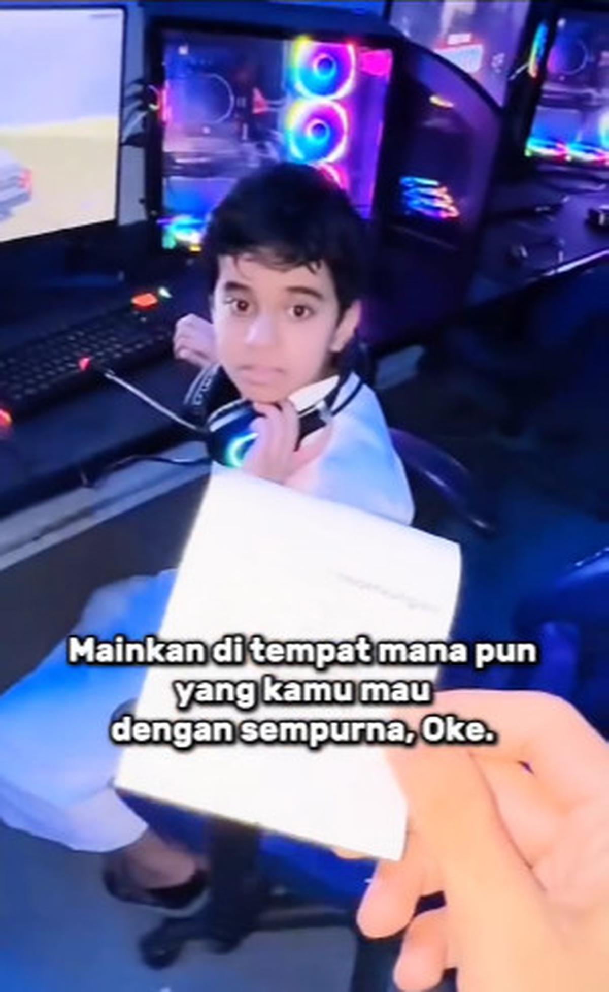 Anak Ini Pilih Pergi Sholat pada Waktunya Meski Sedang Seru Main Game