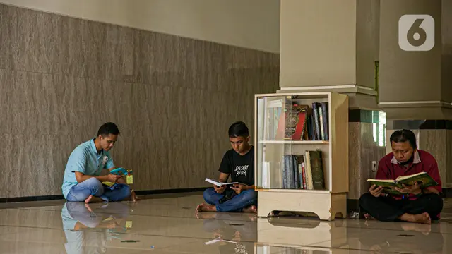 Semangat Umat Muslim Bertadarus Al-Quran di Bulan Ramadhan