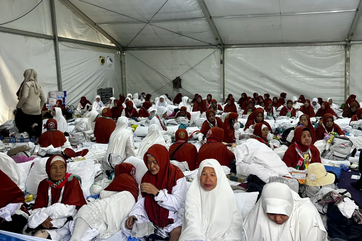 Suasana Wukuf di Arafah Jemaah Haji Indonesia