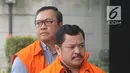 Bupati Pakpak Bharat Remigo Yolanda Berutu (kiri) dan penyuapnya Hendriko Sembiring tiba di Gedung KPK, Jakarta, Rabu (16/1). Keduanya diperiksa sebagai tersangka untuk melengkapi berkas. (Merdeka.com/Dwi Narwoko)