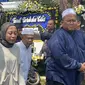 Mantan Gubernur DKI Jakarta Anies Baswedan tiba di rumah duka mantan Wakil Ketua DPRD DKI Jakarta M Taufik. (Liputan6.com/ Muhammad Radityo)