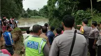 Perahu di Serang tenggelam. (Liputan6.com/Yandhi Deslatama)