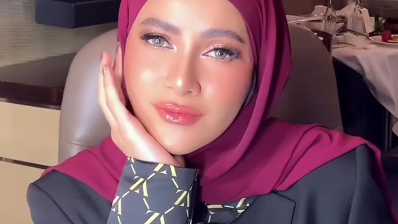 Model Hijab Olla Ramlan, Inspirasi Penampilan Elegan di Hari Raya Lebaran Idul Fitri 2025