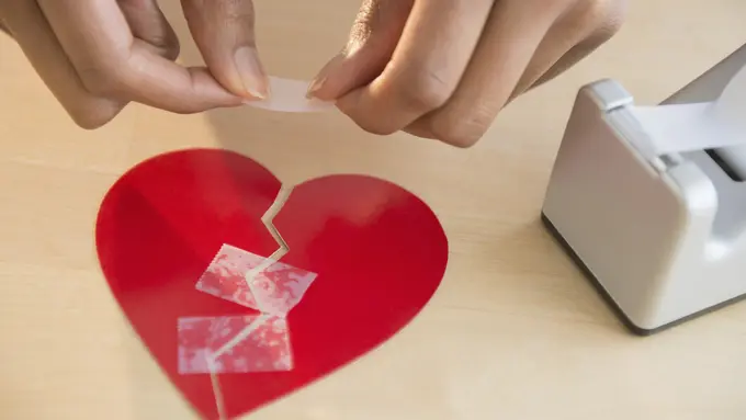 Mau Maafin Pasangan yang Selingkuh? Jawab Dulu Pertanyaan Ini!