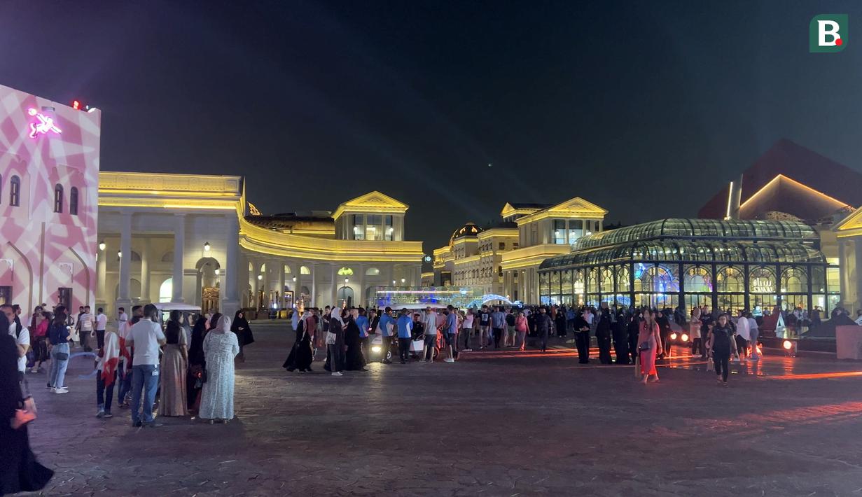 Turis yang ingin mengunjungi kawasan itu bisa menggunakan transportasi metro dan berhenti di stasiun Katara. (Bola.com/Ade Yusuf Satria)