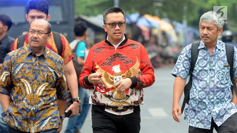 Diperiksa Sebagai Tersangka, Imam Nahrawi Istirahat Salat Jumat