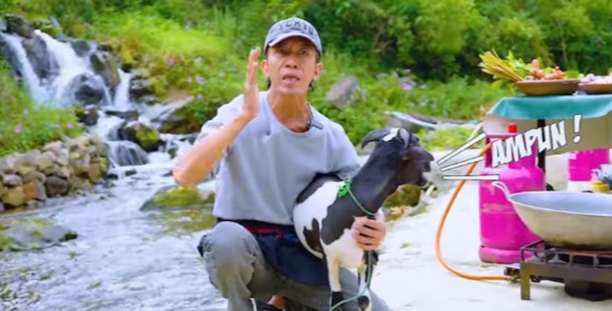 Cara Bikin Kambing Guling Utuh Masih ada Kulitnya Ala Si Jangkung