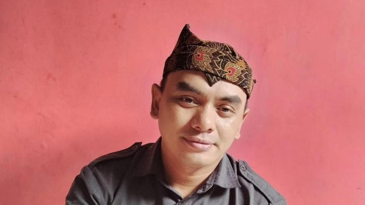 Pria Asal Bojonegoro Makan Nasi Lalap dengan Aneka Macam Bunga, Ternyata Punya Khasiat Dahsyat Ini