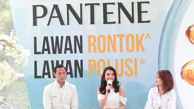 Rambut Rontok karena Efek Polusi Terselamatkan dengan Sampo Ini