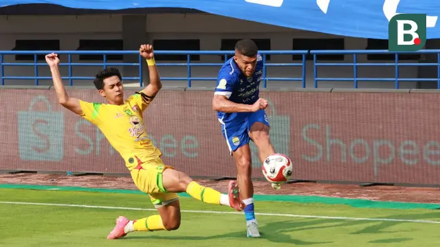  Sempat Tertunda Akibat Hujan Deras, Persib Tumbangkan Persebaya Lewat Gol Semata Wayang di BRI Super League