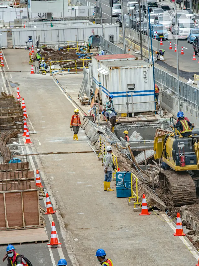 FOTO: Pembangunan MRT Jakarta Fase II Terkendala Pandemi COVID-19