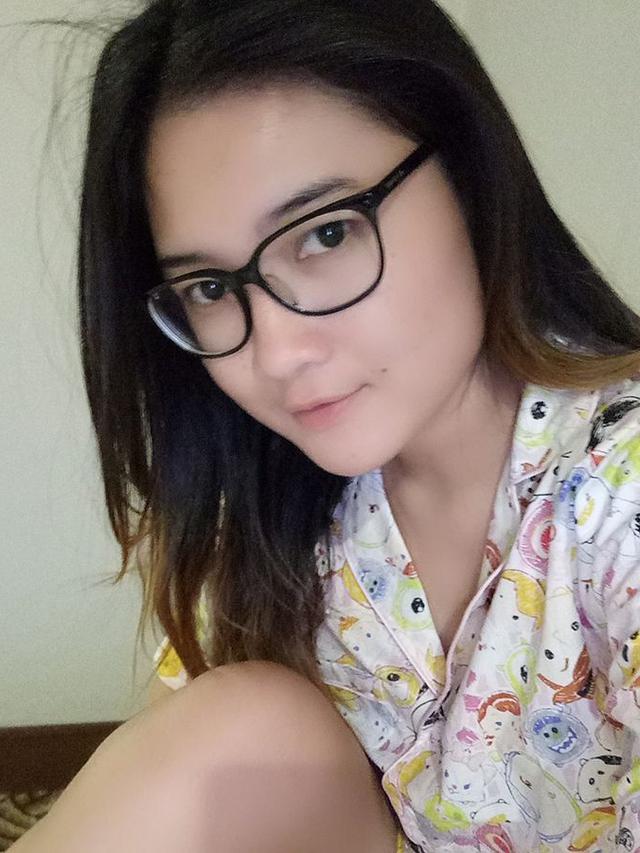 5 PARAS CANTIK NELLA KHARISMA TANPA MAKE UP