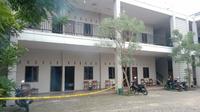 Penemuan jasad perempuan di kamar hotel di Kecamatan Tunjungan, Kabupaten Blora, Jawa Tengah, membuat geger banyak orang. (Liputan6.com/ Ahmad Adirin)