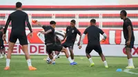 Para pemain Malut United sedang berlatih. (Media Malut United)