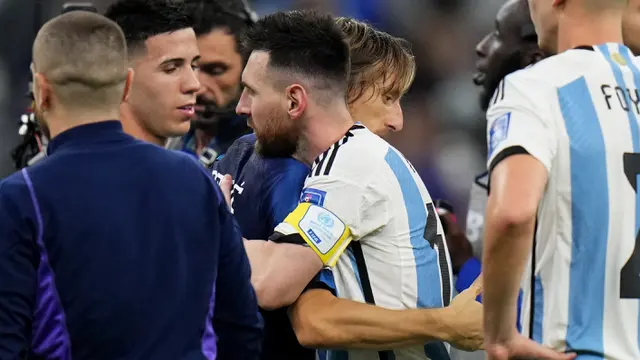 Foto: Luka untuk Modric di Piala Dunia 2022, Akhir Asa Menjadi Juara Bareng Kroasia di Edisi Terakhirnya
