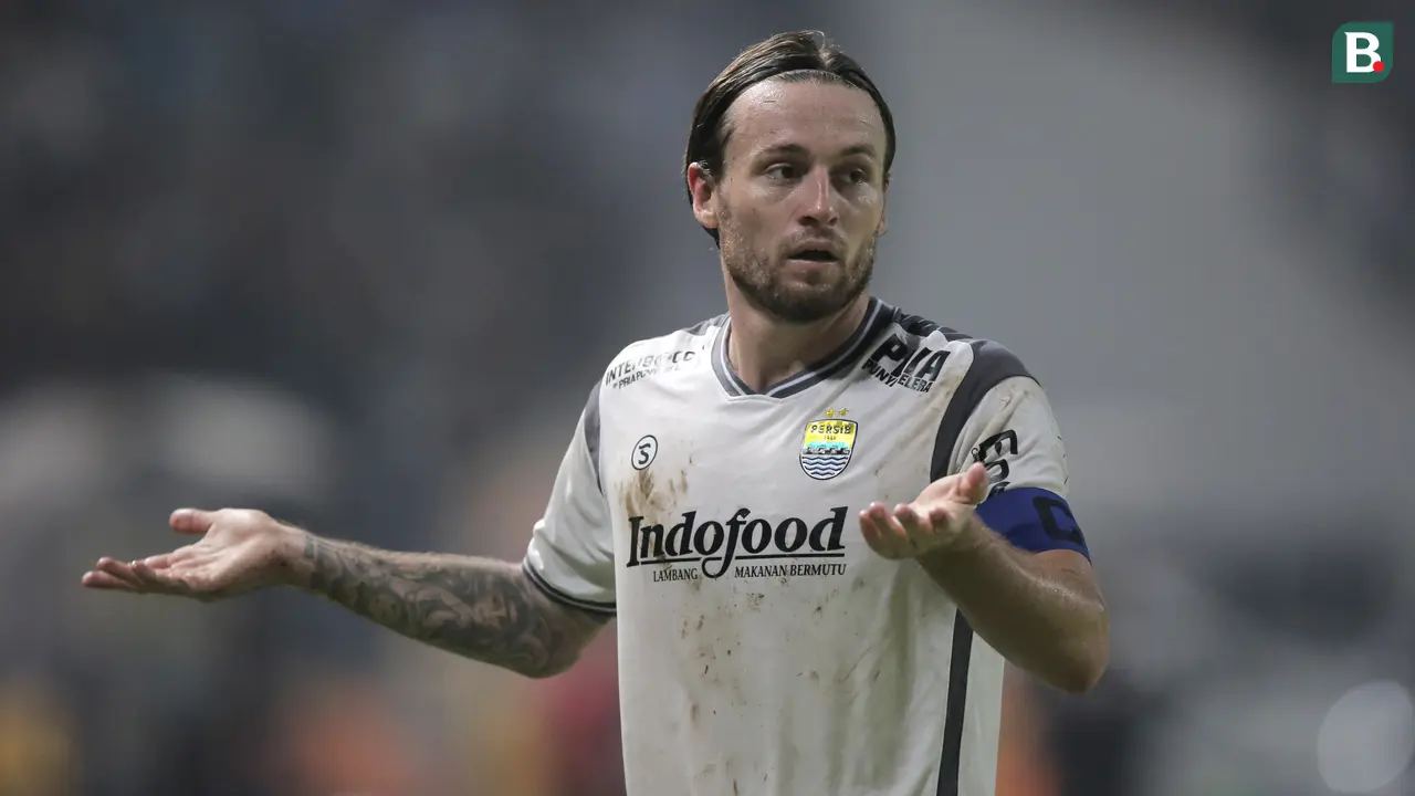 Pemain Persib Bandung Marc Klok