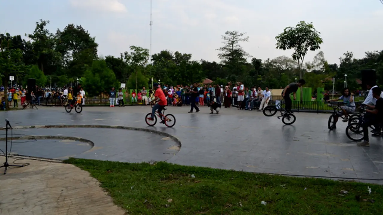 Ngabuburit Kreatif dan Seru di Taman Lembah Gurame, Depok