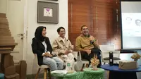 Program Edukasi bertajuk Workshop Kelola Sampah ini, tiga Alumni Wirausaha Muda Mandiri (WMM). (Dok. Bank Mandiri)