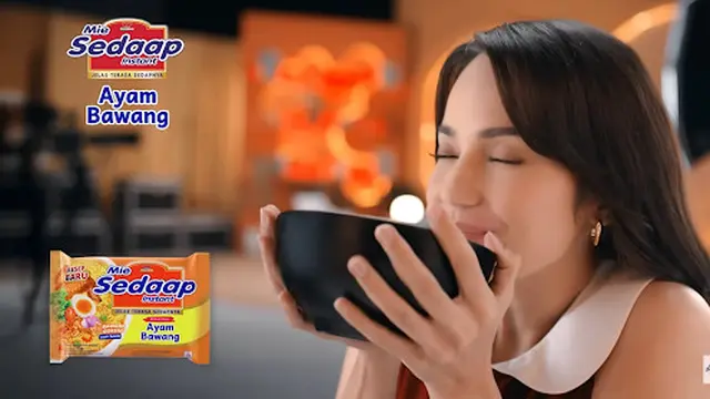 Di Tengah Jadwal Padat, Enzy Storia Punya Ritual Sederhana bareng Mie Sedaap Ayam Bawang yang Bikin Hatinya Tenang