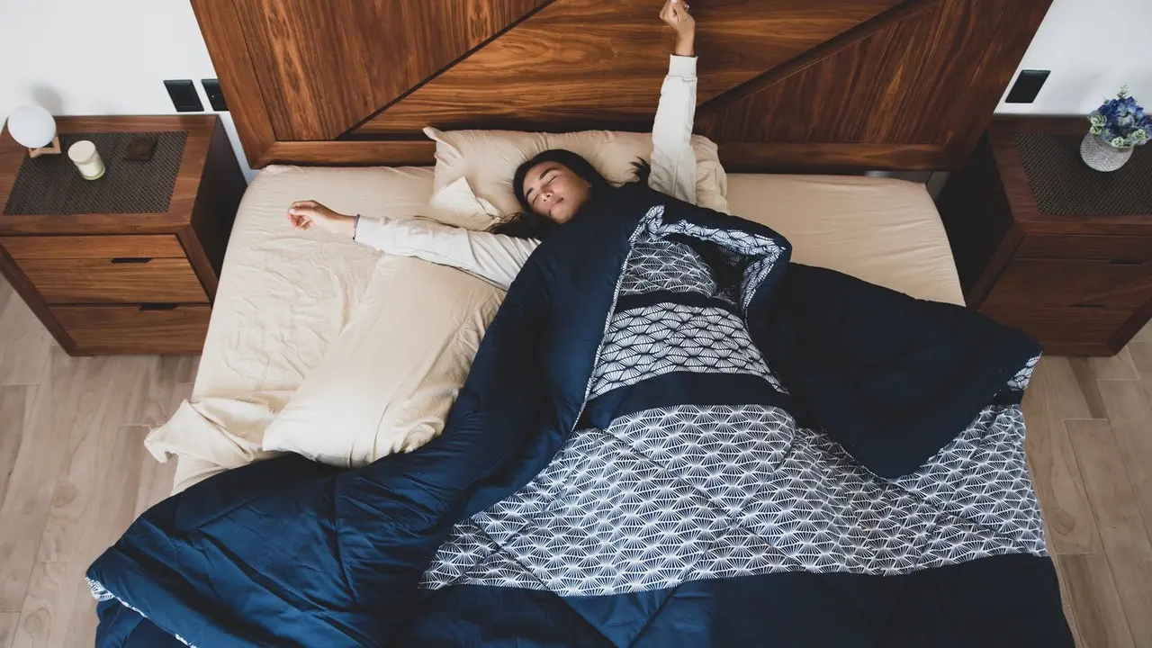 Ilustrasi bangun tidur