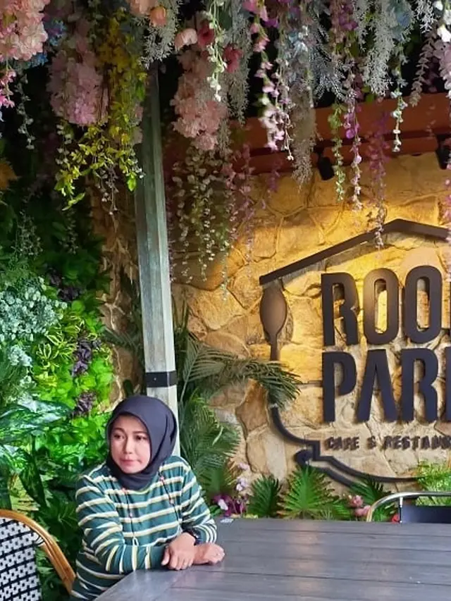 [Fimela] Tak Tahan Dipoligami, Ini 6 Potret Ida Murwani Istri Pertama Parto