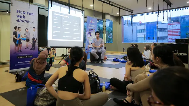 Keseruan di Balik Fit & Fun emma by AXA Bareng Komunitas Fimelahood, Ajak Perempuan Raih Inner Peace Lewat Yoga