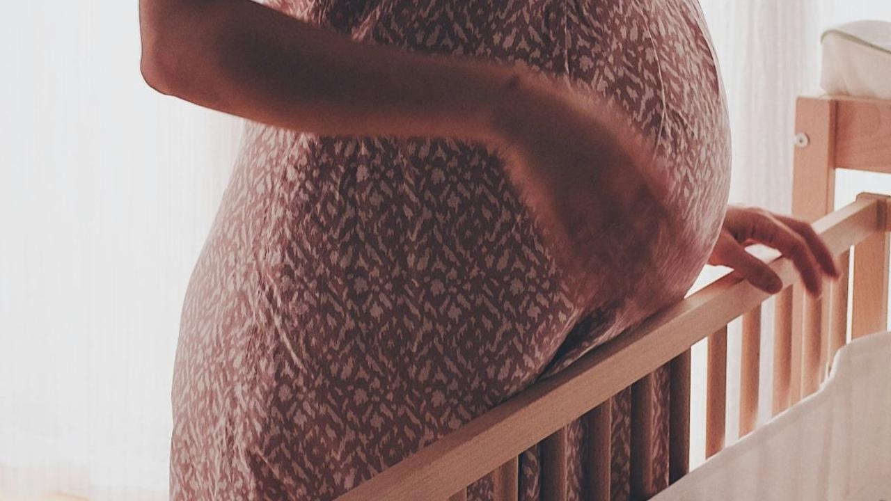 Arti Mimpi Istri Melahirkan, Mendapat Rezeki hingga Fitnah Banyak Orang